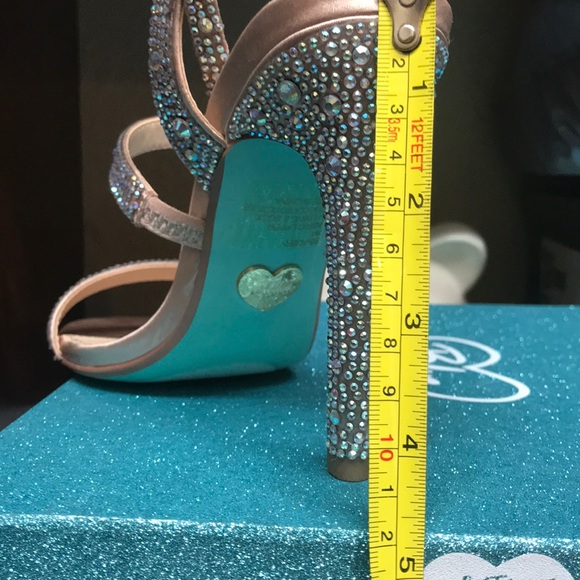 Brand new in box Betsey Johnson heels - Picture 8 of 8